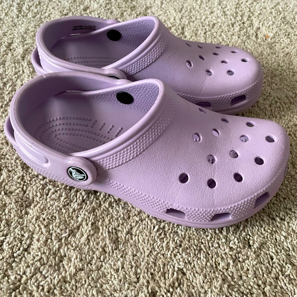 Women’s Lavender Purple Crocs 6